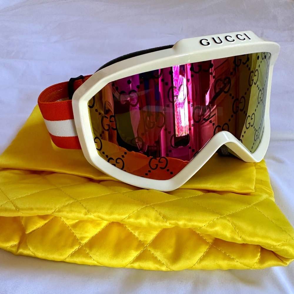 Gucci Logo Ski Goggles New With Tags
